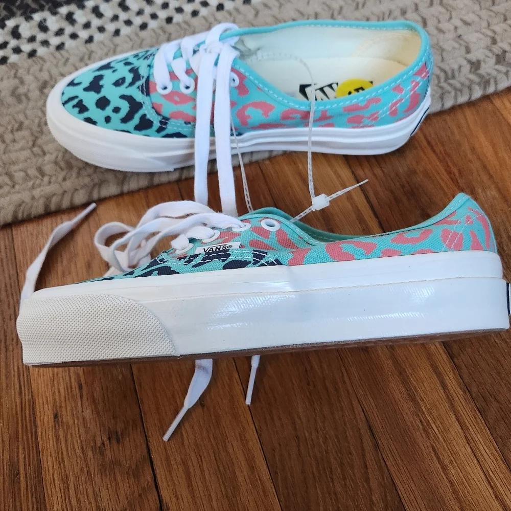Vans Turquoise and Pink Leopard Tie Up Sneakers